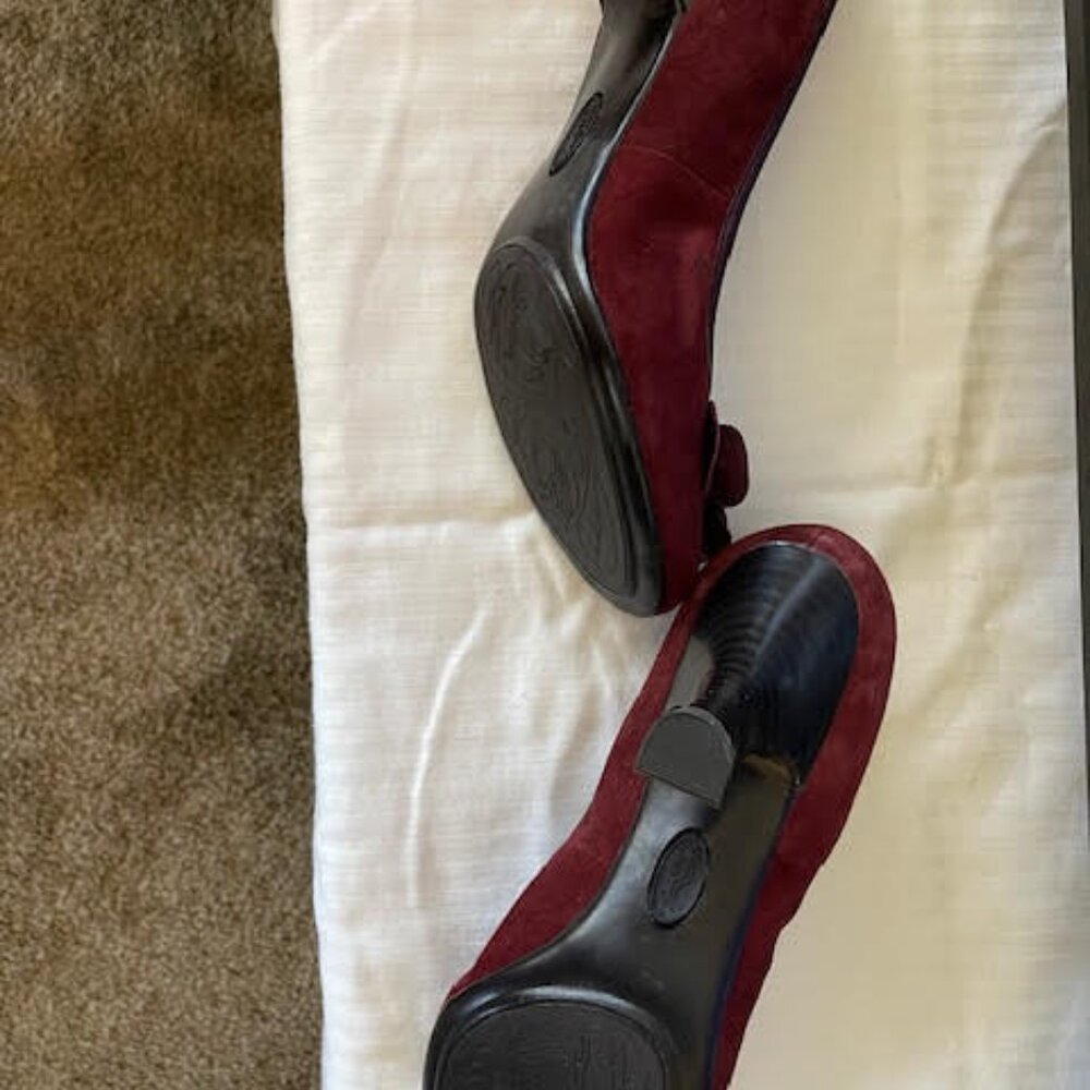 WOMEN SHOES